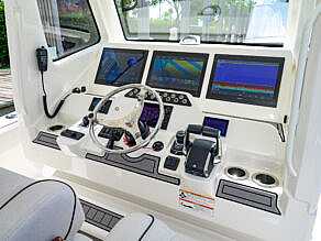 View full size image of 2023  SeaVee 420Z