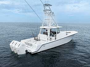 View full size image of 2024 SeaVee 450Z