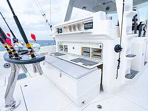 View full size image of 2024 SeaVee 450Z
