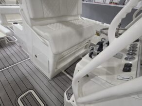 View full size image of 2017 SeaVee 390Z