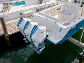 View full size image of 2023 SeaVee 370Z