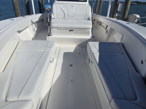 View full size image of 2024 SeaVee 420Z