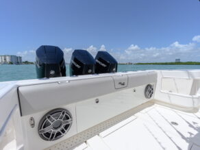 View full size image of 2023 SeaVee 370Z