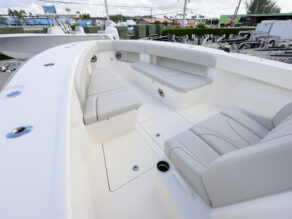 View full size image of 2022 SeaVee 370Z
