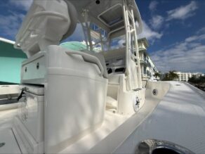 View full size image of 2024 SeaVee 270Z