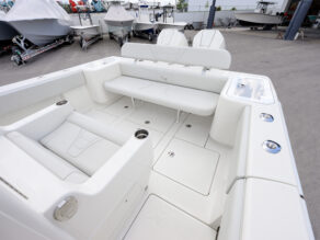 View full size image of 2021 SeaVee 322Z