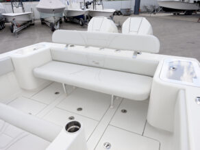 View full size image of 2021 SeaVee 322Z