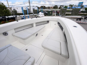 View full size image of 2021 SeaVee 322Z