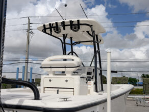 View full size image of 2024 SeaVee 270Z