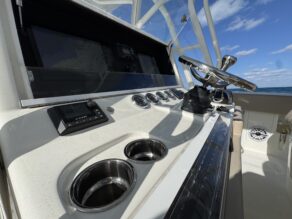 View full size image of 2021 SeaVee 370Z