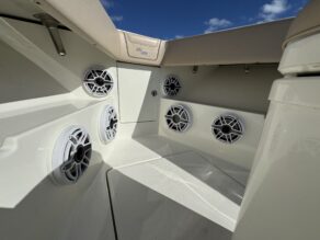 View full size image of 2021 SeaVee 370Z