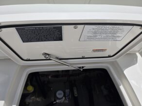 View full size image of 2025 SeaVee 270Z