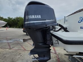 View full size image of 2016 SeaVee 320B