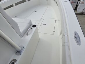View full size image of 2016 SeaVee 320B