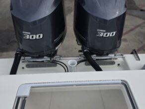 View full size image of 2016 SeaVee 320B