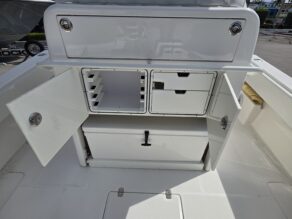View full size image of 2023 SeaVee 340B