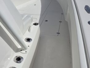 View full size image of 2023 SeaVee 340B