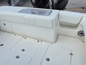 View full size image of 2023 SeaVee 340B