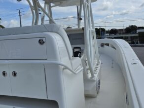 View full size image of 2023 SeaVee 340B