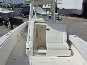 View full size image of 2023 SeaVee 340B