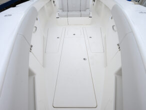 View full size image of 2025 SeaVee 370Z