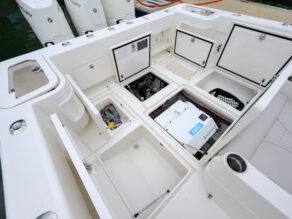 View full size image of 2025 SeaVee 370Z
