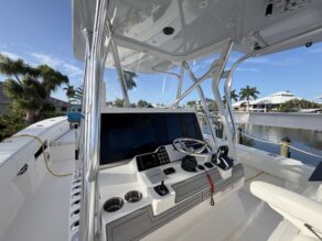 View full size image of 2025 SeaVee 400z