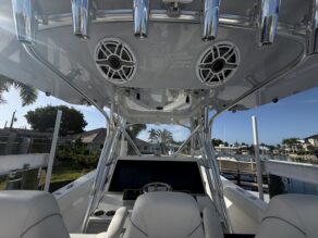 View full size image of 2025 SeaVee 400z