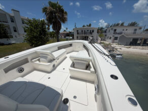 View full size image of 2026 SeaVee 400Z