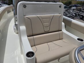 View full size image of 2020 SeaVee 322Z