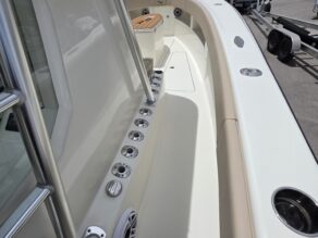 View full size image of 2020 SeaVee 322Z