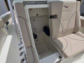 View full size image of 2020 SeaVee 322Z
