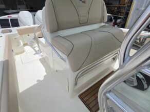 View full size image of 2020 SeaVee 322Z
