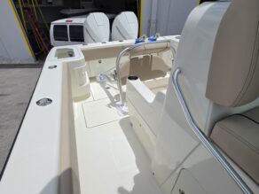 View full size image of 2020 SeaVee 322Z