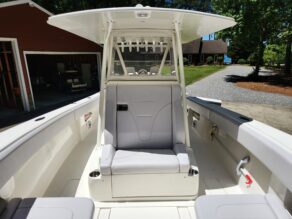 View full size image of 2024 SeaVee 322Z