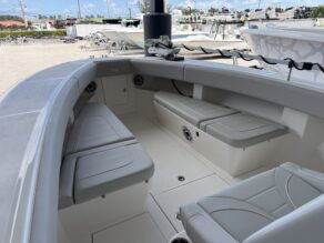 View full size image of 2027 SeaVee 322Z