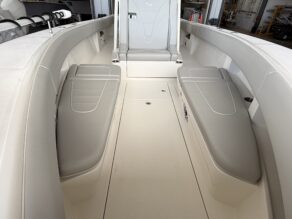 View full size image of 2027 SeaVee 322Z