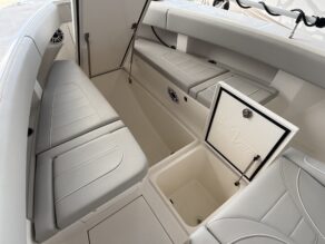View full size image of 2027 SeaVee 322Z