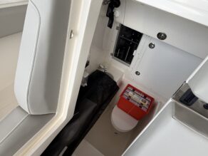 View full size image of 2027 SeaVee 322Z