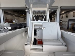 View full size image of 2027 SeaVee 322Z