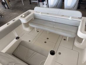 View full size image of 2027 SeaVee 322Z
