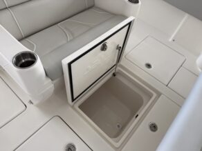 View full size image of 2027 SeaVee 322Z